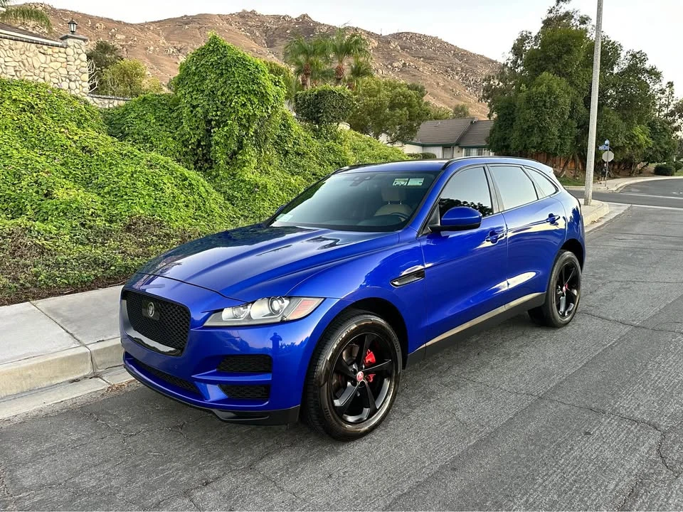 2019 Jaguar F-Pace - Image 2 of 18