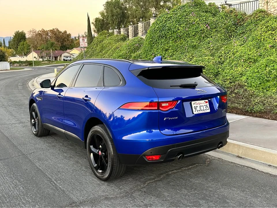 2019 Jaguar F-Pace - Image 4 of 18