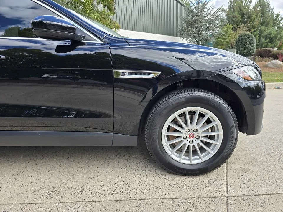 2019 Jaguar F-Pace - Image 11 of 20