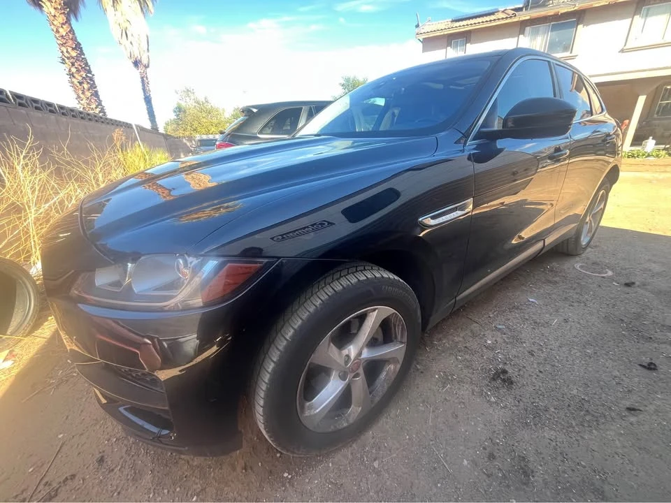 2019 Jaguar F-Pace - Image 4 of 10