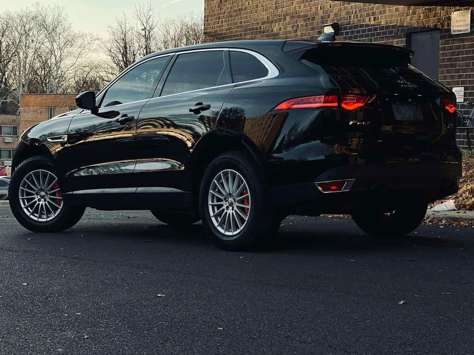 2019 Jaguar F-Pace - Image 4 of 15