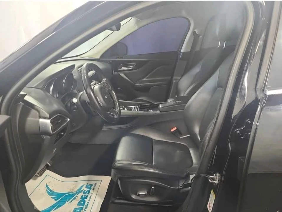 2019 Jaguar F-Pace - Image 9 of 12