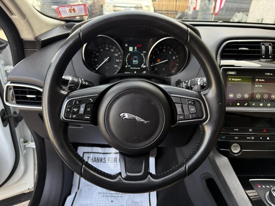 2019 Jaguar F-Pace - Image 14 of 20