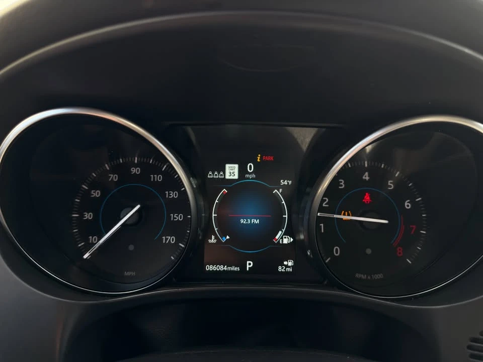 2019 Jaguar F-Pace - Image 16 of 20