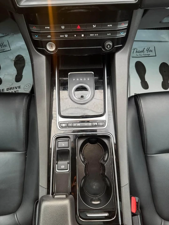 2019 Jaguar F-Pace - Image 13 of 13