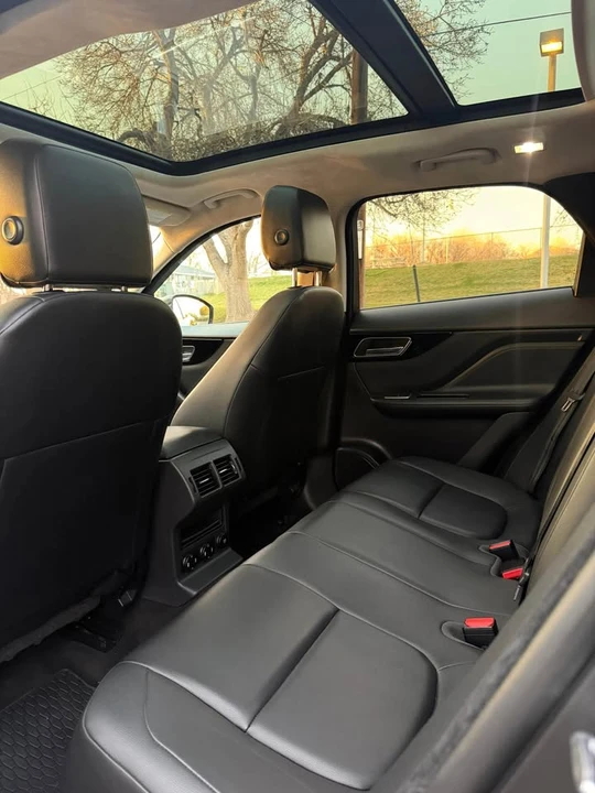 2019 Jaguar F-Pace - Image 8 of 13
