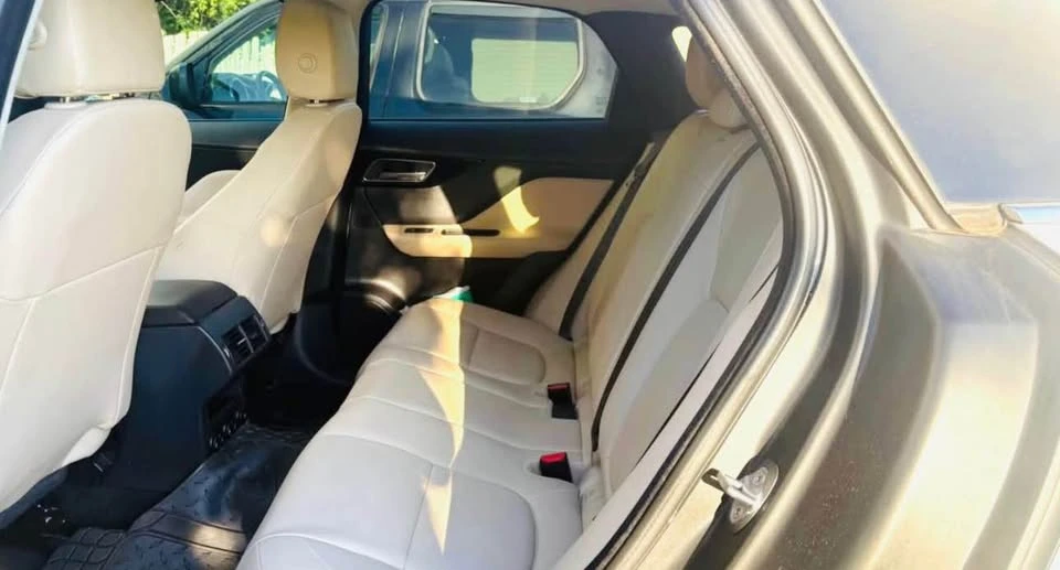 2019 Jaguar F-Pace - Image 6 of 14