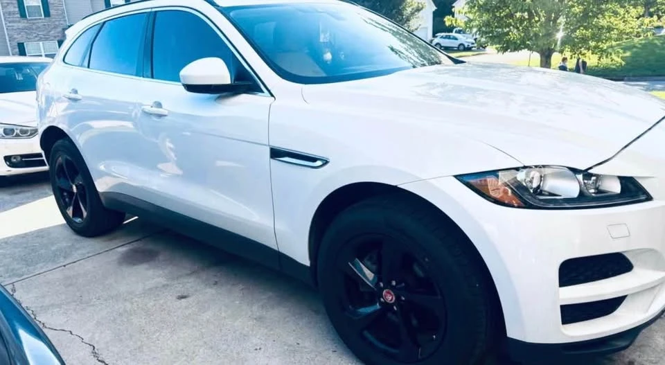 2019 Jaguar F-Pace - Image 3 of 14