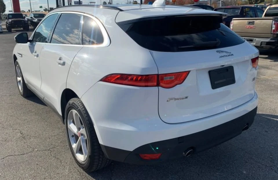 2019 Jaguar F-Pace - Image 4 of 12
