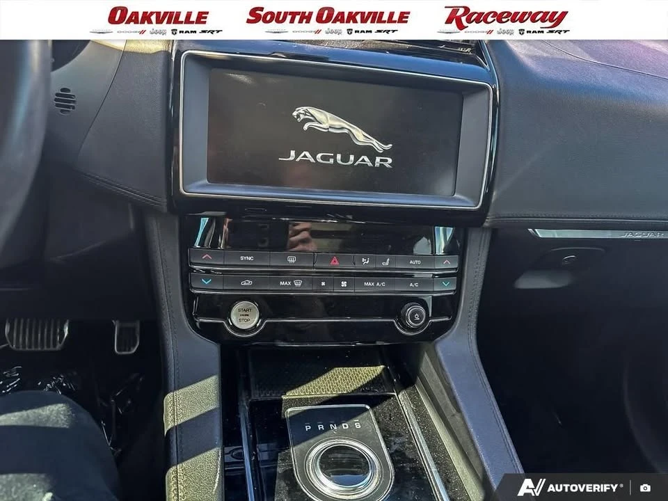 2019 Jaguar F-Pace - Image 15 of 16