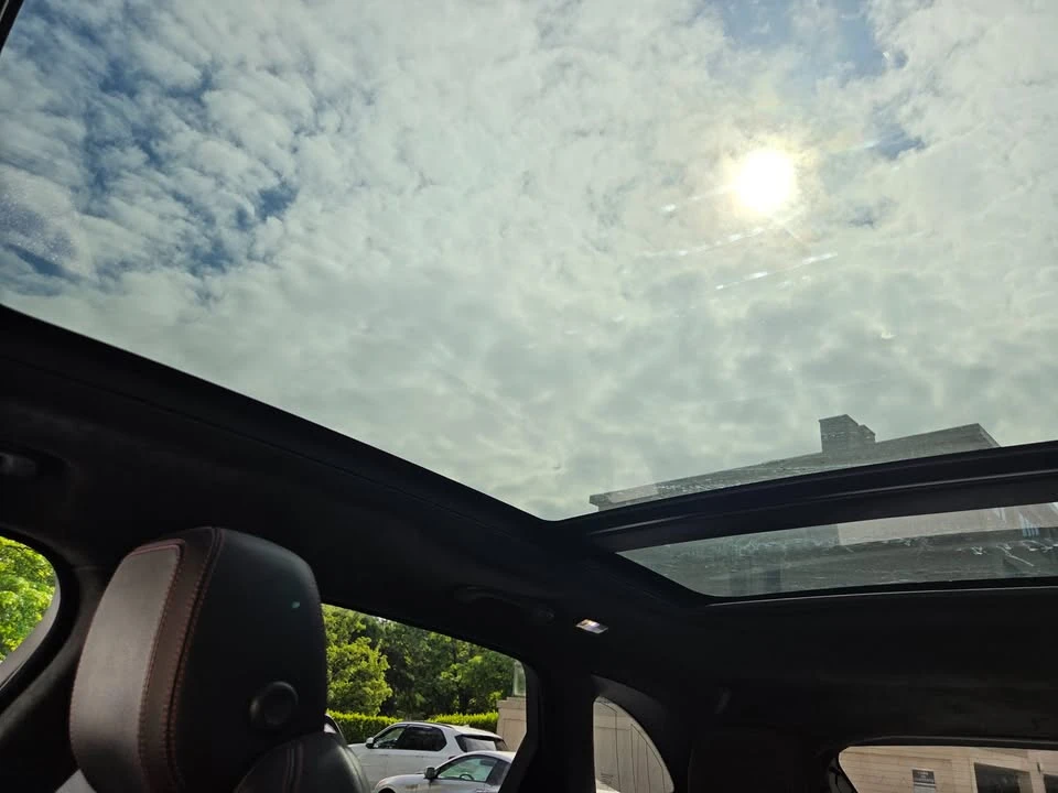 2019 Jaguar F-Pace - Image 13 of 14