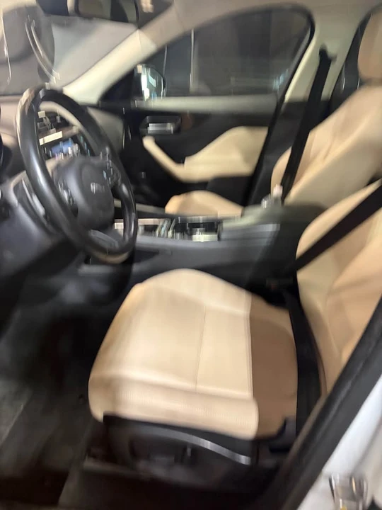 2019 Jaguar F-Pace - Image 6 of 13