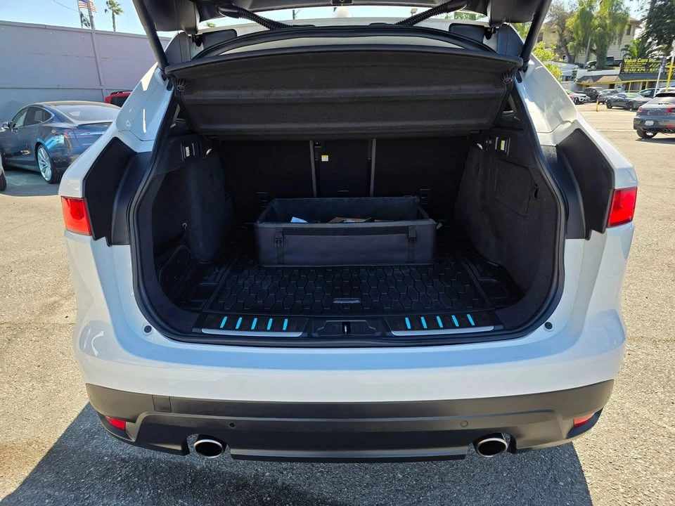 2019 Jaguar F-Pace - Image 12 of 19
