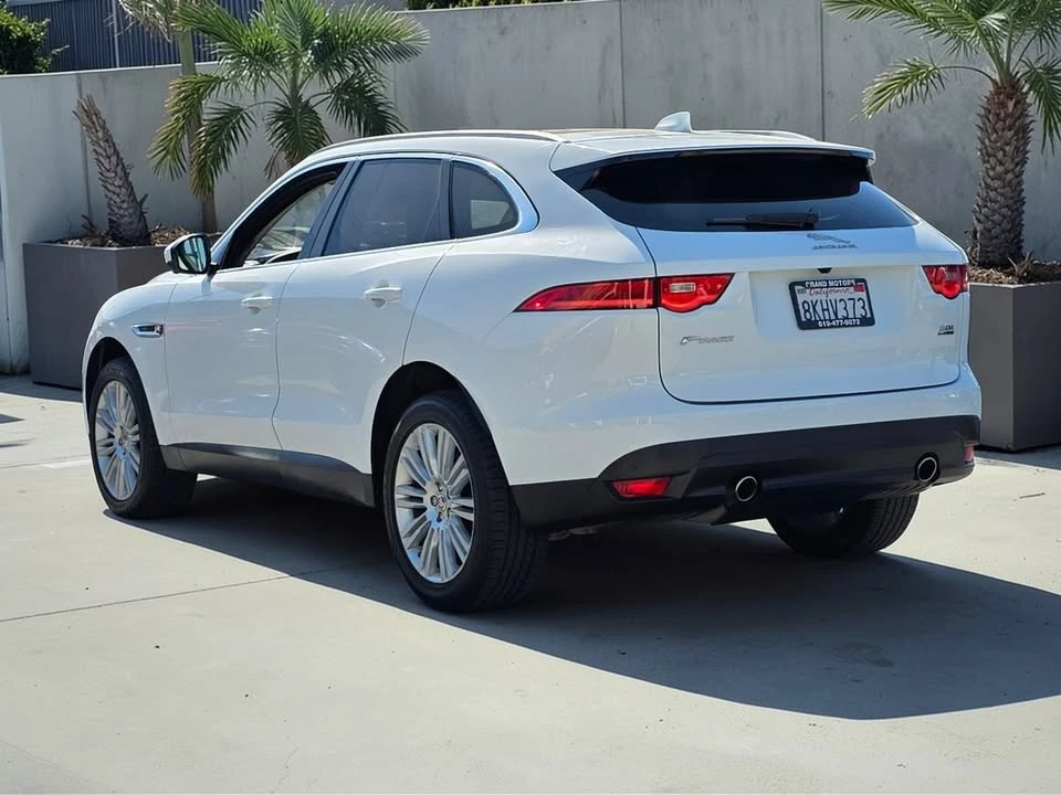 2019 Jaguar F-Pace - Image 4 of 19