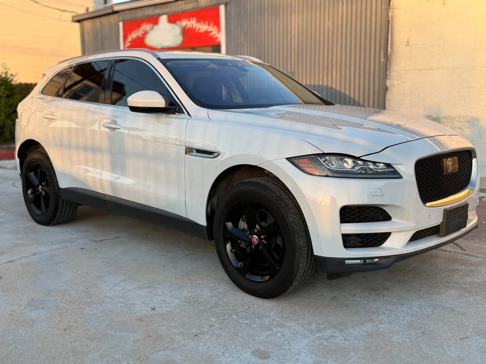 2019 Jaguar F-Pace - Image 10 of 12