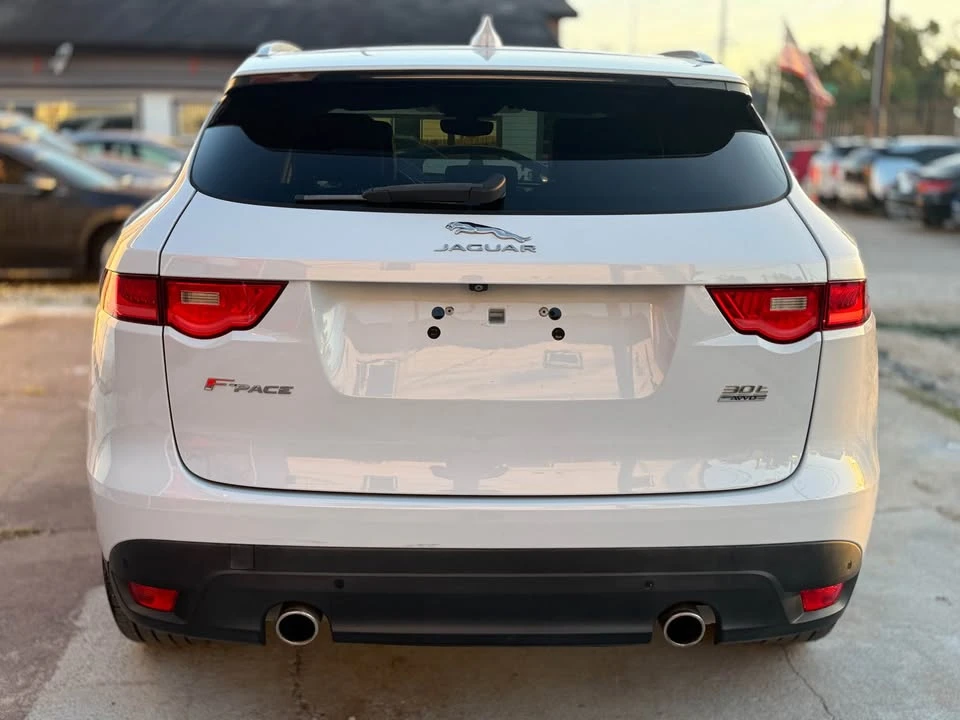2019 Jaguar F-Pace - Image 5 of 12