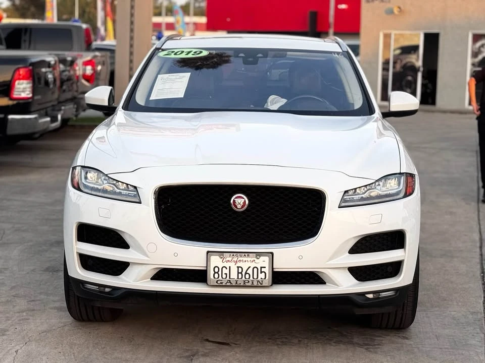 2019 Jaguar F-Pace - Image 2 of 20