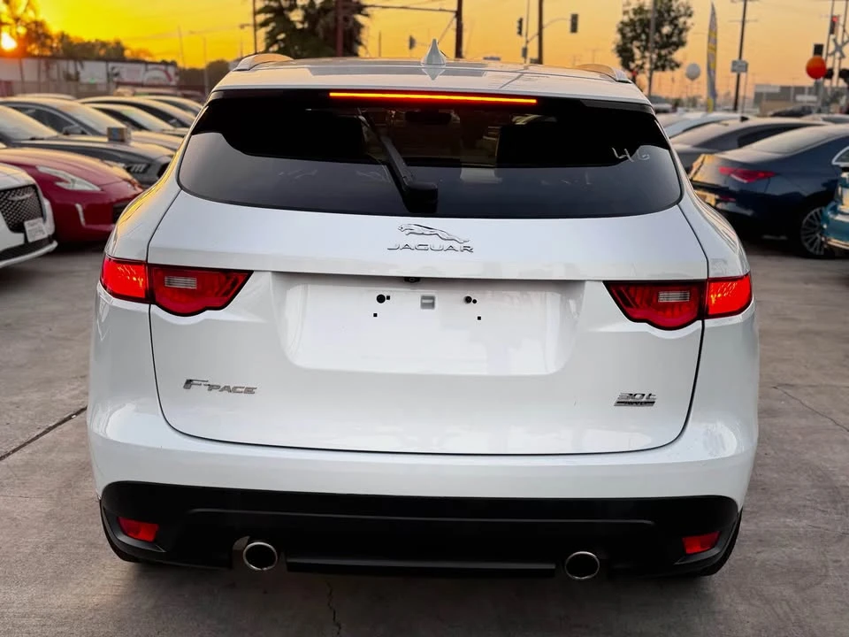 2019 Jaguar F-Pace - Image 6 of 20