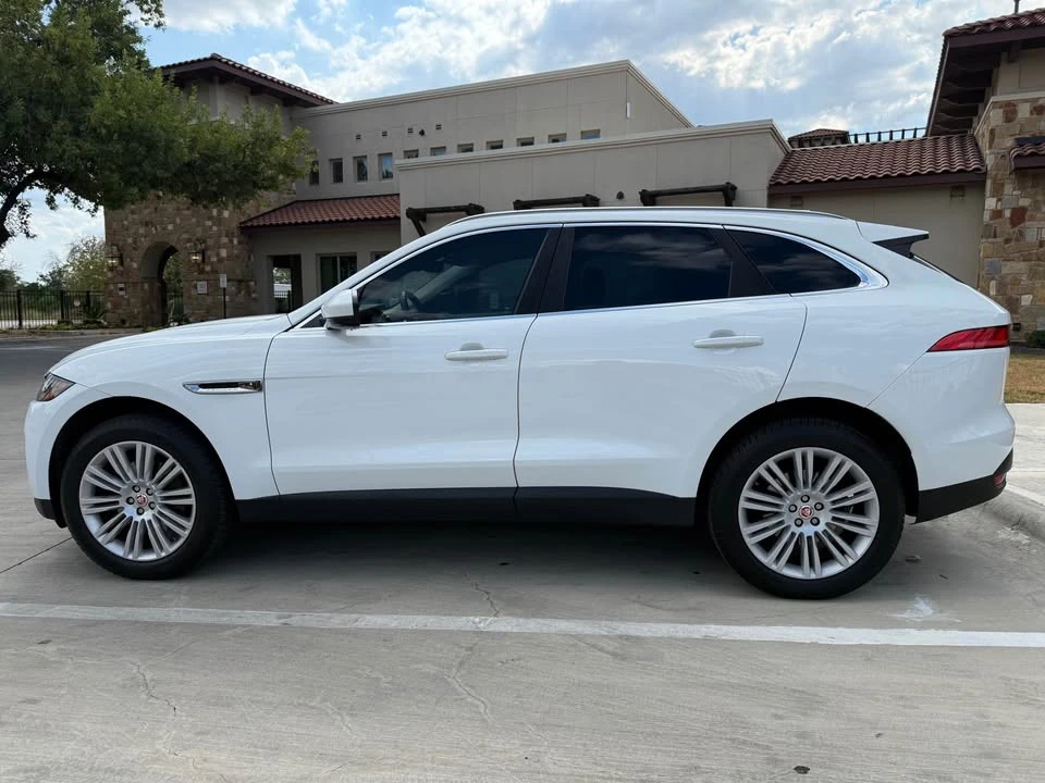 2019 Jaguar F-Pace - Image 8 of 20