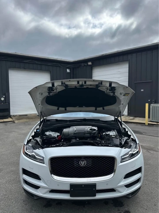 2019 Jaguar F-Pace - Image 7 of 11
