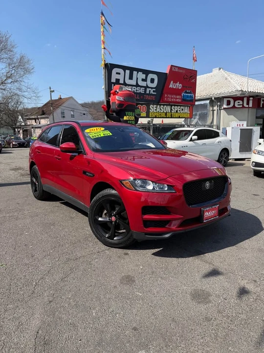 2019 Jaguar F-Pace - Image 2 of 5