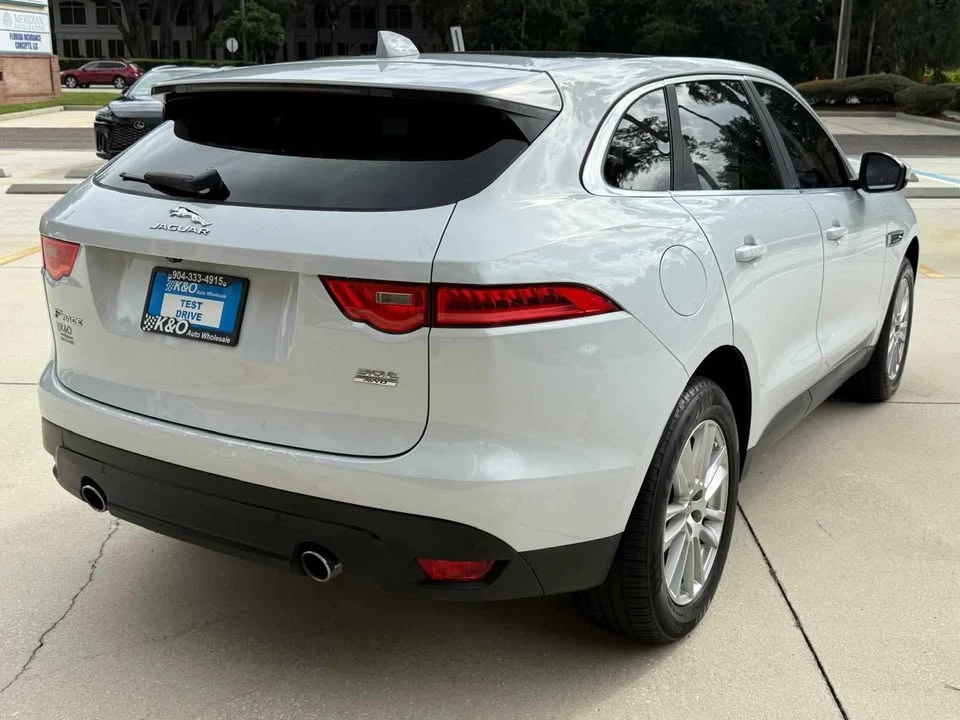 2019 Jaguar F-Pace - Image 9 of 19