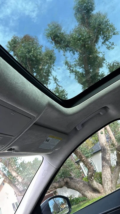 2019 Jaguar F-Pace - Image 2 of 4