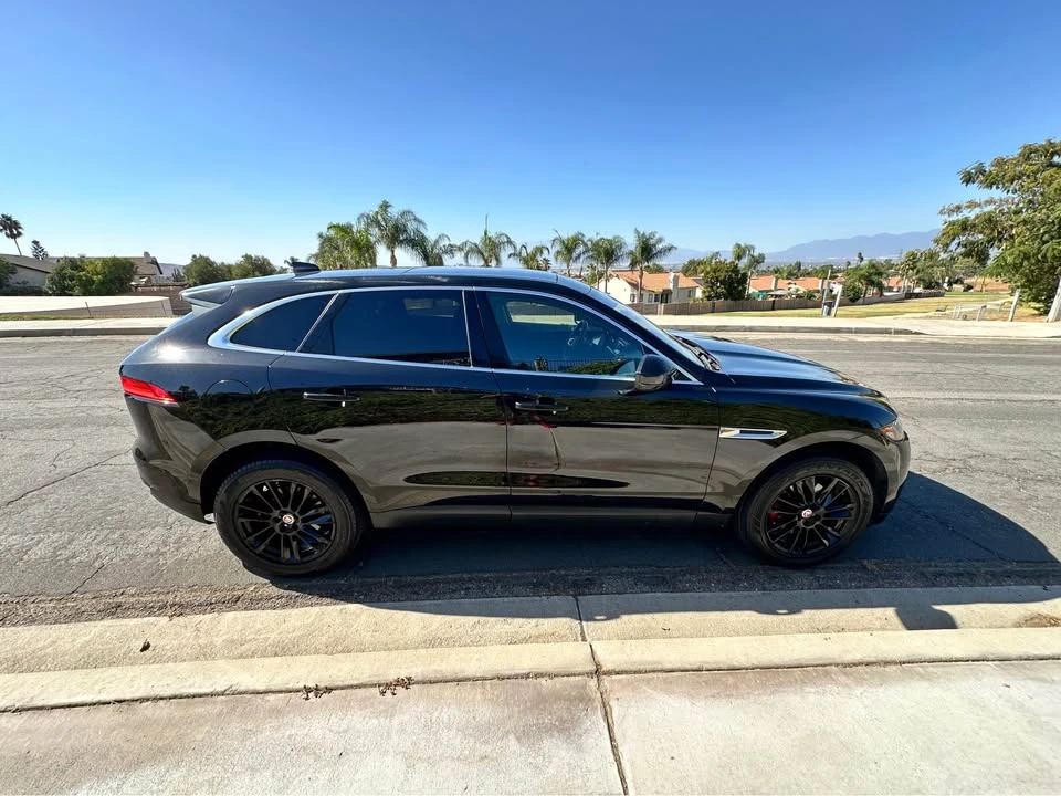 2019 Jaguar F-Pace - Image 6 of 16