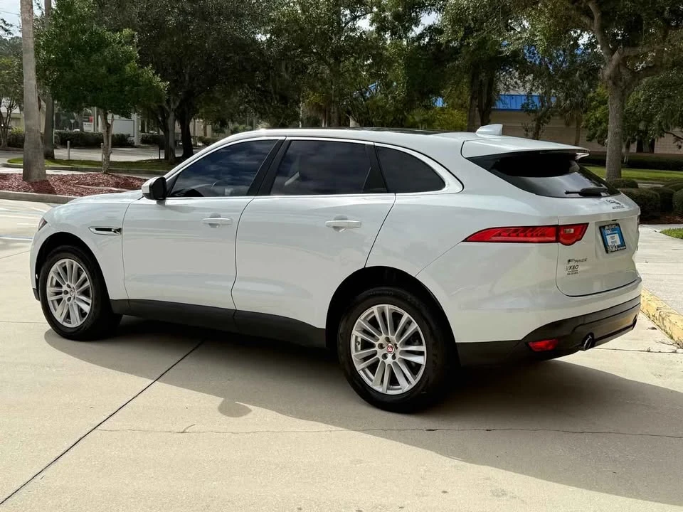 2019 Jaguar F-Pace - Image 4 of 19