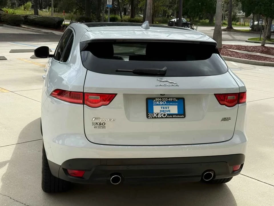 2019 Jaguar F-Pace - Image 7 of 19