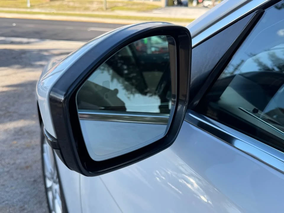 2019 Jaguar F-Pace - Image 8 of 20