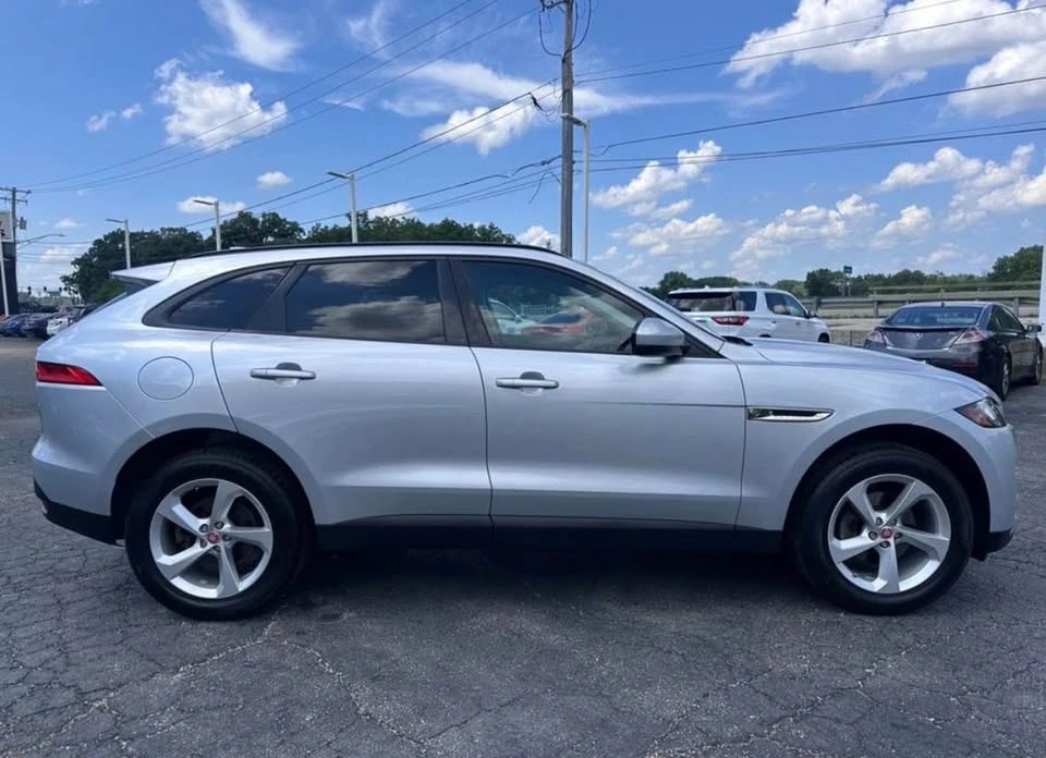2019 Jaguar F-Pace - Image 3 of 10