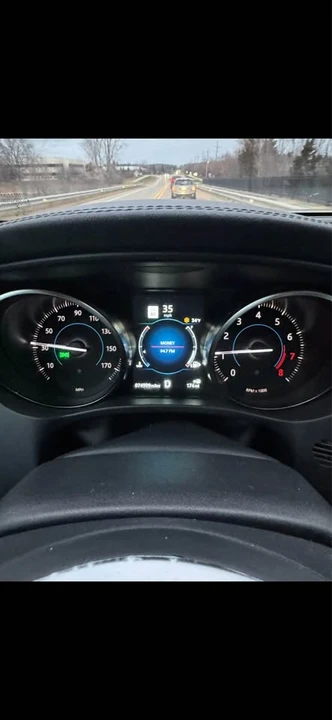 2019 Jaguar F-Pace - Image 8 of 9