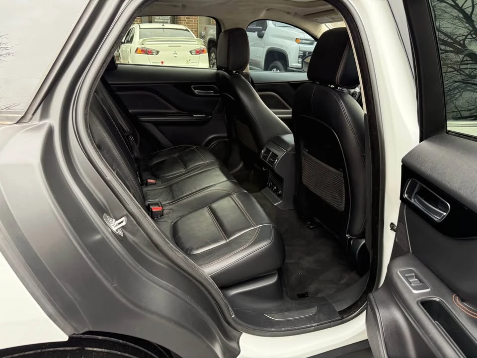 2019 Jaguar F-Pace - Image 10 of 20