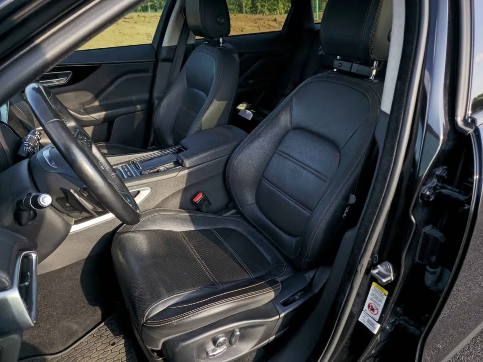 2019 Jaguar F-Pace - Image 10 of 15