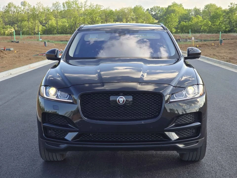 2019 Jaguar F-Pace - Image 2 of 15
