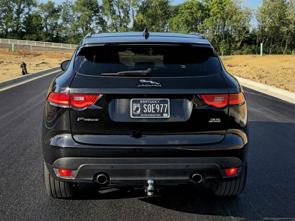 2019 Jaguar F-Pace - Image 5 of 15
