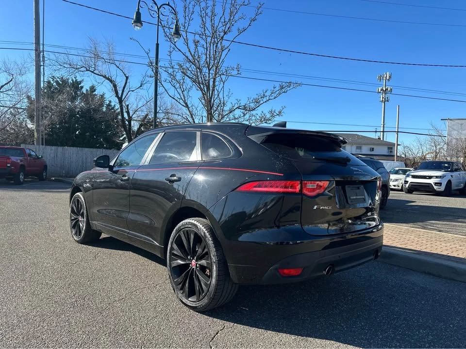 2019 Jaguar F-Pace - Image 4 of 12