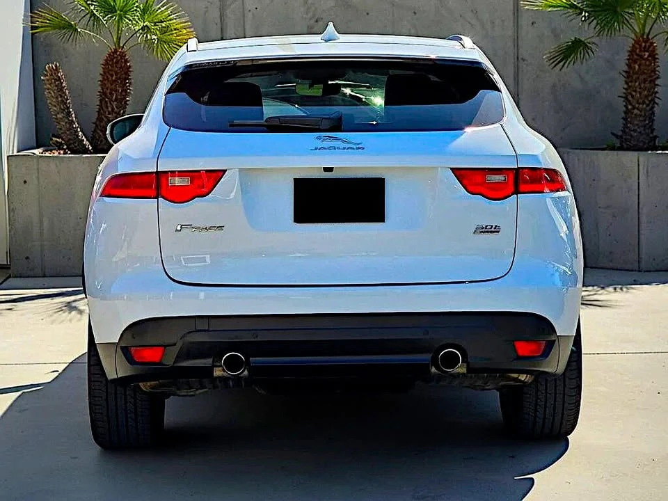 2019 Jaguar F-Pace - Image 5 of 20