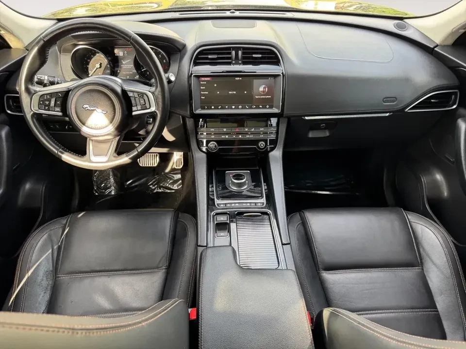 2019 Jaguar F-Pace - Image 7 of 12