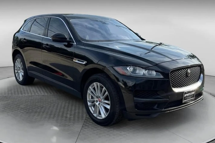 2019 Jaguar F-Pace - Image 3 of 12