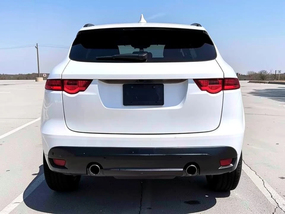 2019 Jaguar F-Pace - Image 6 of 20