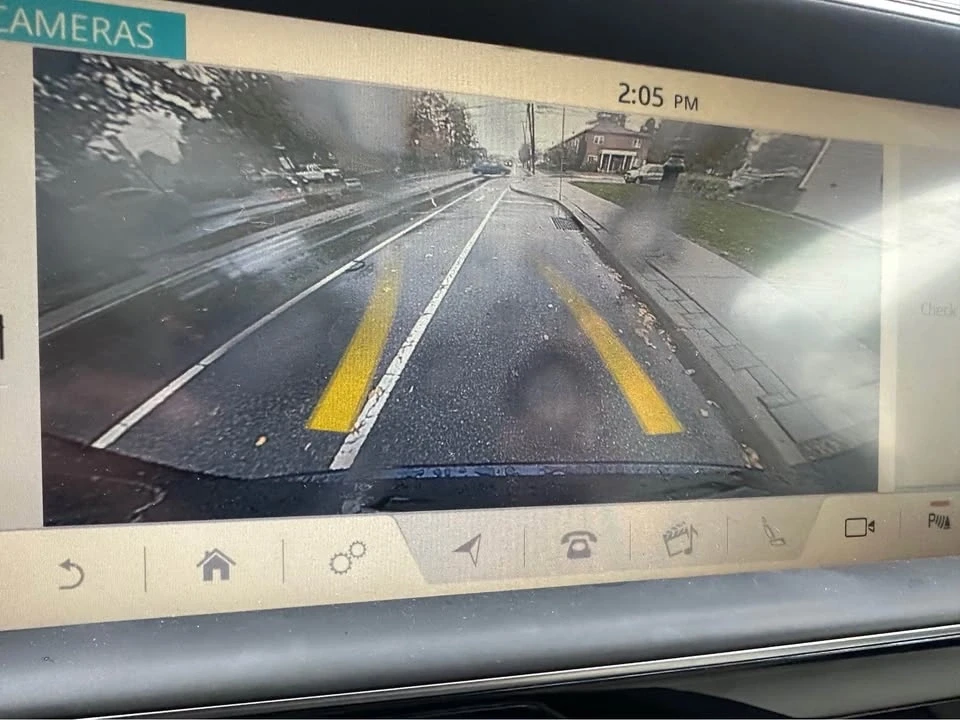 2019 Jaguar F-Pace - Image 11 of 18