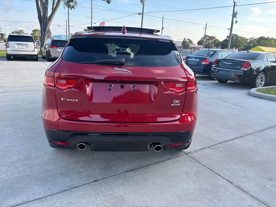 2019 Jaguar F-Pace - Image 12 of 20