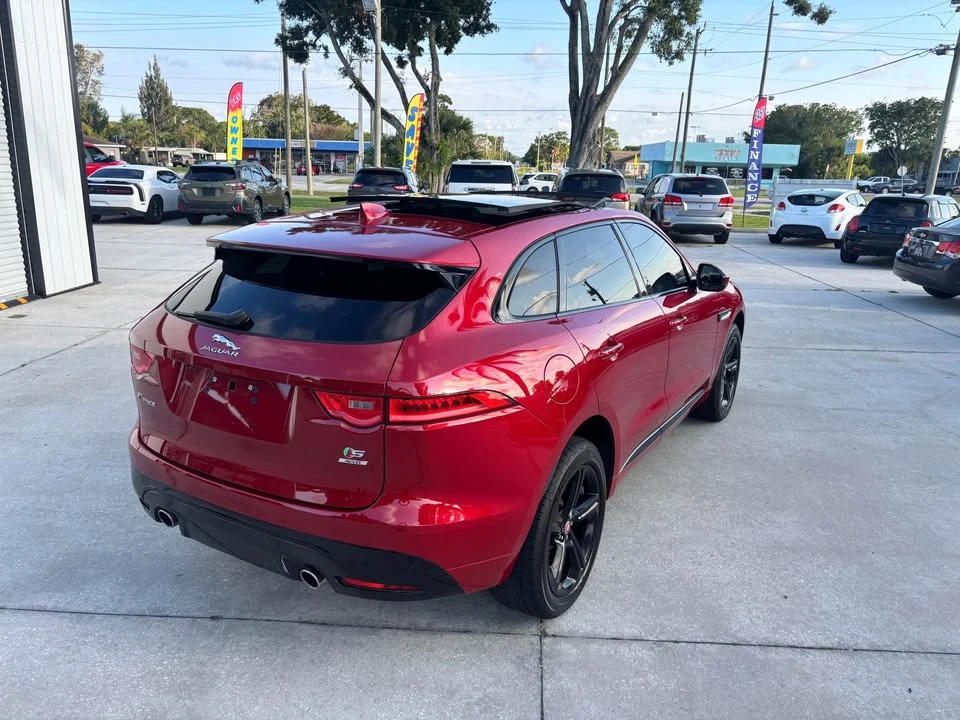 2019 Jaguar F-Pace - Image 11 of 20