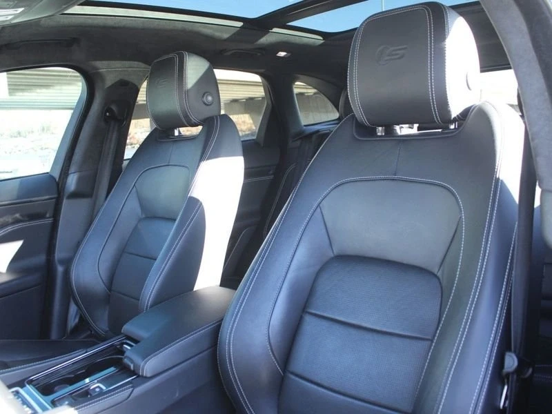 2019 Jaguar F-Pace - Image 7 of 20