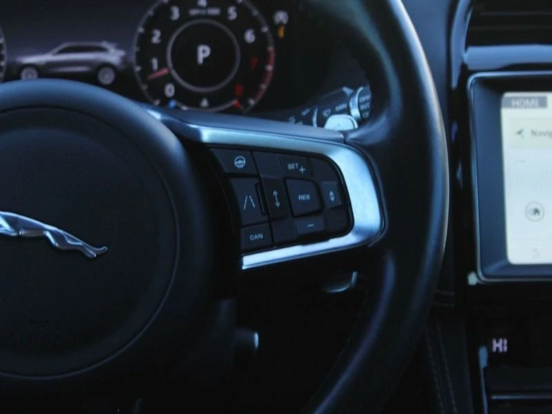 2019 Jaguar F-Pace - Image 12 of 20
