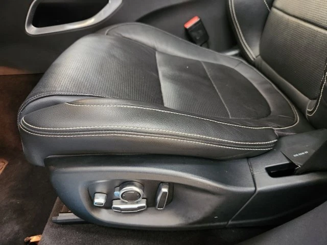 2019 Jaguar F-Pace - Image 6 of 20