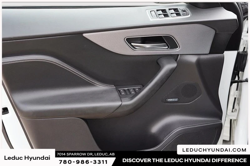 2019 Jaguar F-Pace - Image 9 of 18