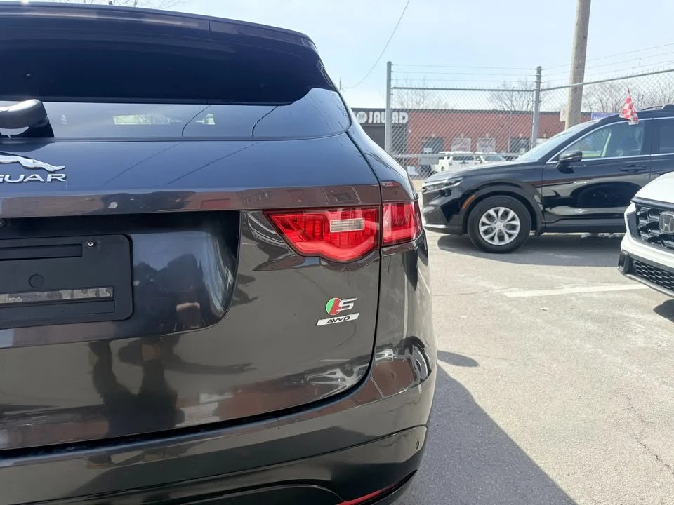 2019 Jaguar F-Pace - Image 8 of 21